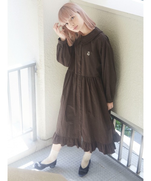 merry jenny（メリージェニー）の「フリルカラーbear刺繍ワンピース（ワンピース・レディース・オフホワイト/ブラック/ボルドー/ブラウン・FREE）」の5枚目の写真