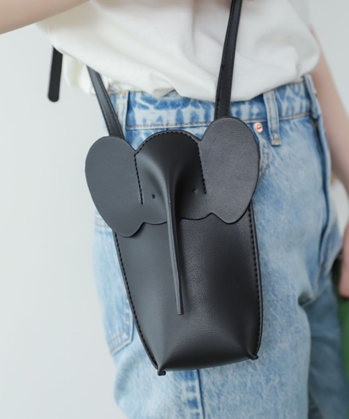 Edit Sheen(エディットシーン)の「エレファントスマホショルダー(ショルダーバッグ・レディース・ブラック/アイボリー・FREE)」の2枚目の写真