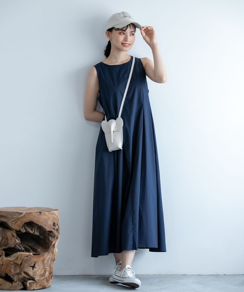 Edit Sheen(エディットシーン)の「エレファントスマホショルダー(ショルダーバッグ・レディース・ブラック/アイボリー・FREE)」の13枚目の写真