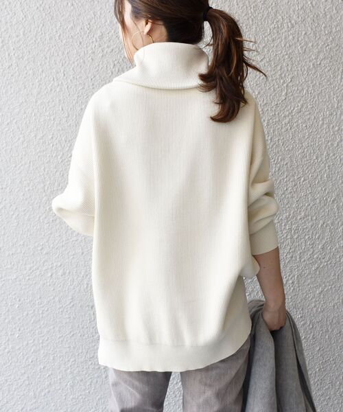 SHIPS(シップス)の「〈手洗い可能〉オープンジッププルオーバー◆(ニット/セーター・レディース・オフホワイト/ブラウン・ONE SIZE)」の4枚目の写真