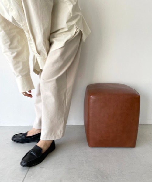 CANAL JEAN（キャナルジーン）の「via j(ヴィアジェイ) ネップツイルテーパードパンツ（その他パンツ・レディース・ベージュ/アイボリー・SMALL/MEDIUM）」の12枚目の写真