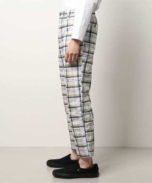 SPENDY'S Store（スペンディーズストア）の「＜ＦＩＬＡ/フィラ＞裏フリースチェック柄パンツ（その他パンツ・メンズ・ホワイト/ブラック・M/LL/L）」の5枚目の写真