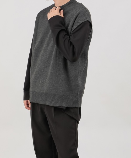 COLONY 2139（コロニートゥーワンスリーナイン）の「リサイクルポリニットベスト（ベスト・メンズ・チャコールグレー/ブラック/ブラウン/カーキ・MEDIUM/LARGE/X-LARGE）」の17枚目の写真