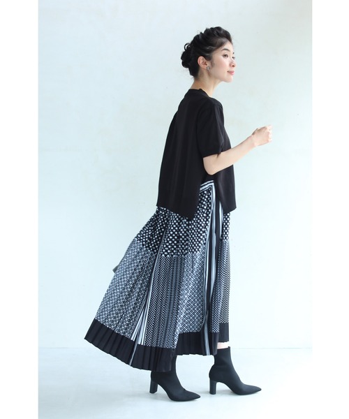 cawaii(カワイイ)の「(黒)ニットトップスと柄合わせプリーツワンピース2点セット(ワンピース・レディース・ブラック・FREE)」の3枚目の写真