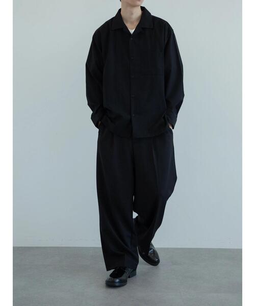 koe(コエ)の「ポリトロオープンカラー長袖シャツ*(シャツ/ブラウス・レディース・ライトグレー/ブラック/ライトベージュ・L/M)」の15枚目の写真