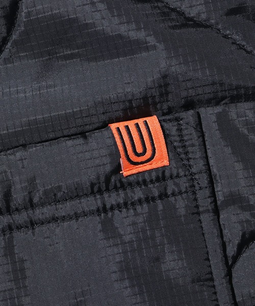 UNIVERSAL OVERALL(ユニバーサルオーバーオール)の「UNIVERSAL OVERALL/ユニバーサルオーバーオール QUILT CREW キルティングプルオーバー(その他トップス・メンズ・ブラック/ベージュ/オリーブ/オレンジ・S/M/L)」の21枚目の写真