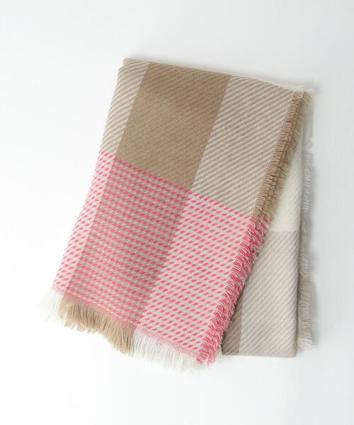 closet story(クローゼットストーリー)の「<closet story(クローゼットストーリー)>カラーチェック ストール(ストール/ショール・レディース・ピンク/イエロー・FREE)」の6枚目の写真