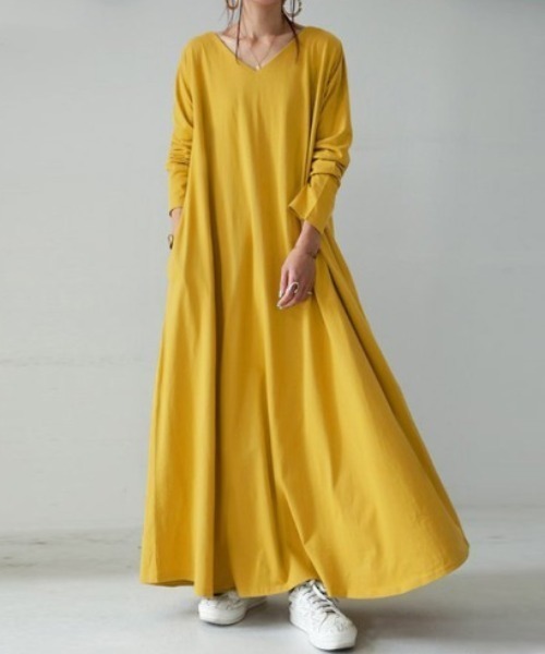 SETUP7（セットアップセブン）の「【SETUP7】「累計お気に入り5000人突破！」 Vネック オーバー サイズ Aライン マキシ ワンピース  KNF（ワンピース・レディース・ブラック/ブラウン/ブルー/イエロー・4/5）」の4枚目の写真