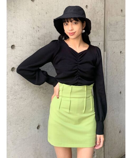 EMODA（エモダ）の「ストレッチタックハイウエストスカート（スカート・レディース・グレー/ブラック/ピンク/ライム・SMALL/MEDIUM）」の8枚目の写真