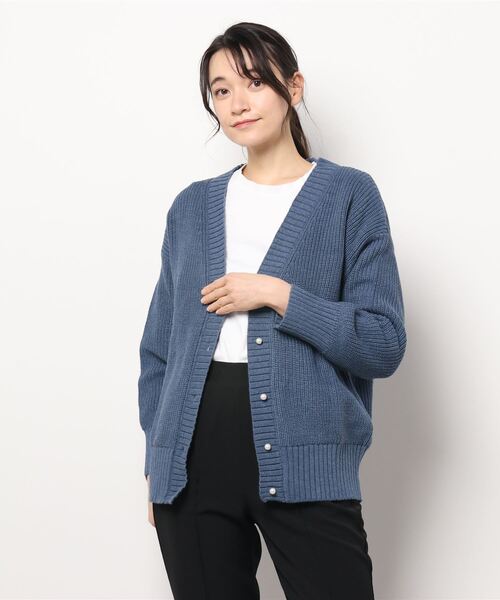 AMERICAN HOLIC(アメリカンホリック)の「パールボタン片畦ニットカーディガン(カーディガン/ボレロ・レディース・ピンク/ブルー・L/M)」の5枚目の写真