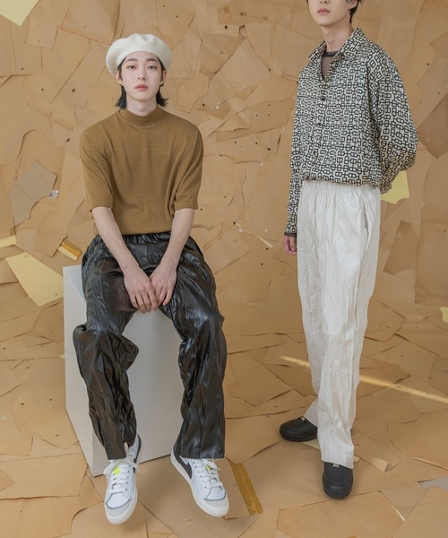 FOLLOWIN(フォロウィン)の「【UNISEX】リンクルしわ加工ワイドパンツ(その他パンツ・レディース・ホワイト/ブラウン/ブラック・FREE)」の10枚目の写真