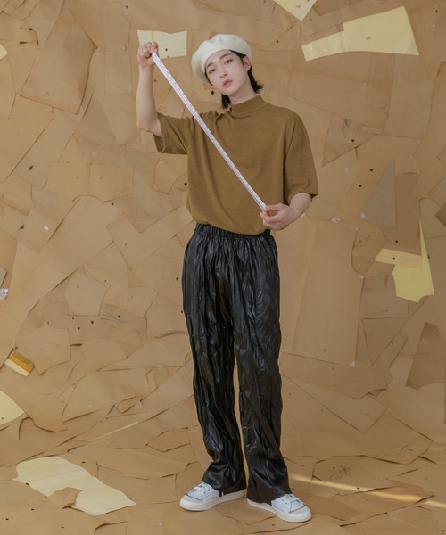 FOLLOWIN(フォロウィン)の「【UNISEX】リンクルしわ加工ワイドパンツ(その他パンツ・レディース・ホワイト/ブラウン/ブラック・FREE)」の13枚目の写真