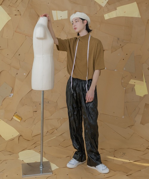 FOLLOWIN(フォロウィン)の「【UNISEX】リンクルしわ加工ワイドパンツ(その他パンツ・レディース・ホワイト/ブラウン/ブラック・FREE)」の17枚目の写真