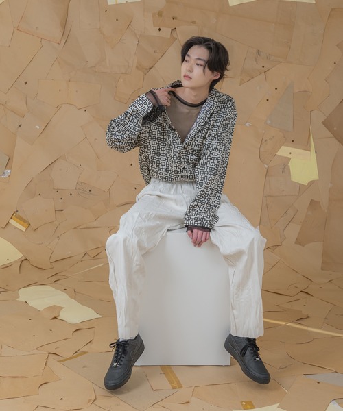 FOLLOWIN(フォロウィン)の「【UNISEX】リンクルしわ加工ワイドパンツ(その他パンツ・レディース・ホワイト/ブラウン/ブラック・FREE)」の9枚目の写真