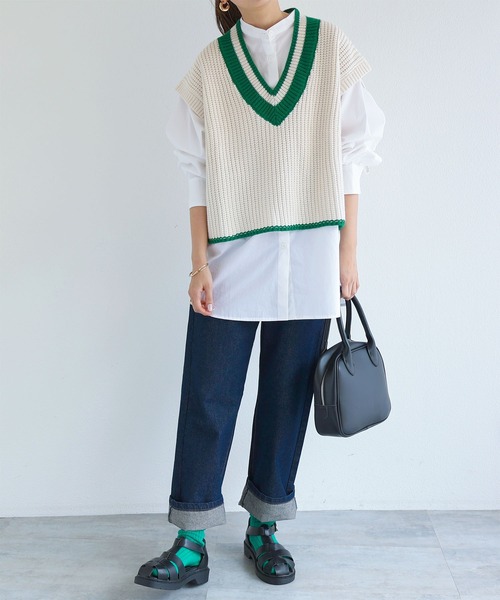 andme(アンドミー)の「ショート丈チルデンニットベスト(ベスト・レディース・ホワイト×グリーン/ホワイト×ブラック/ホワイト系その他/ホワイト×ブルー/オレンジ系その他・M)」の17枚目の写真