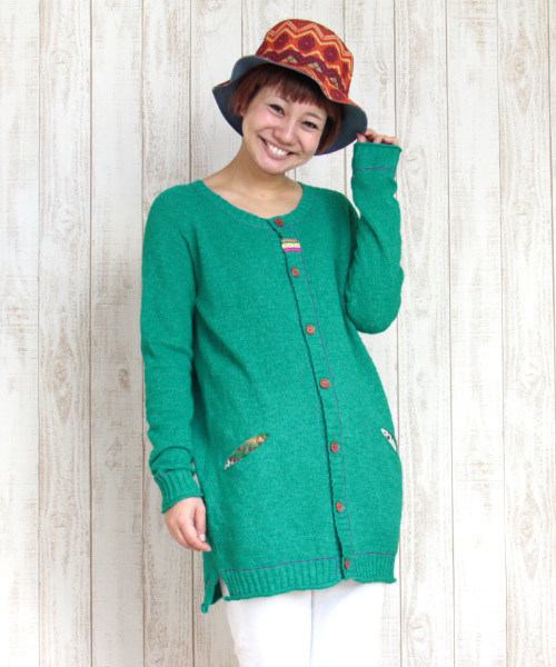 チチカカ（チチカカ）の「スラブチロリー　ロングカーディガン　　　　（カーディガン/ボレロ・レディース・イエロー/グリーン/グレー/ブラック・MEDIUM/LARGE）」の4枚目の写真