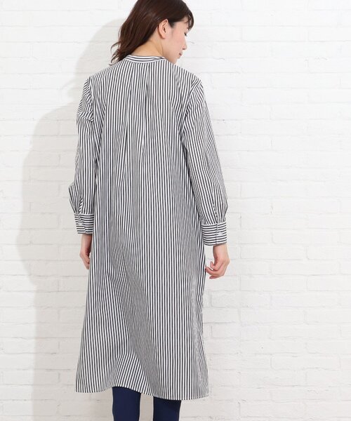 SHOO・LA・RUE(シューラルー)の「◆バンドカラー前開きシャツワンピース(ワンピース・レディース・ホワイト系/ブラック系2・02/03/04)」の13枚目の写真