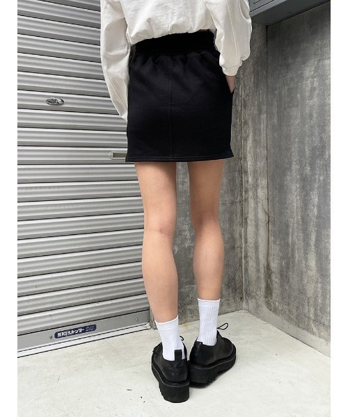 ENVYM（アンビー）の「ＨＷスエットスカート（スカート・レディース・ブラック/ホワイト/グレー・FREE）」の6枚目の写真