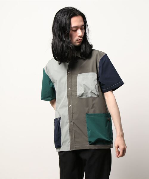 KRIFF MAYER（クリフメイヤー）の「クリーネスキャンプ半袖シャツ（シャツ/ブラウス・メンズ・グレー/グリーン/カラフル/チャコール・SMALL/MEDIUM/LARGE/X-LARGE）」の4枚目の写真