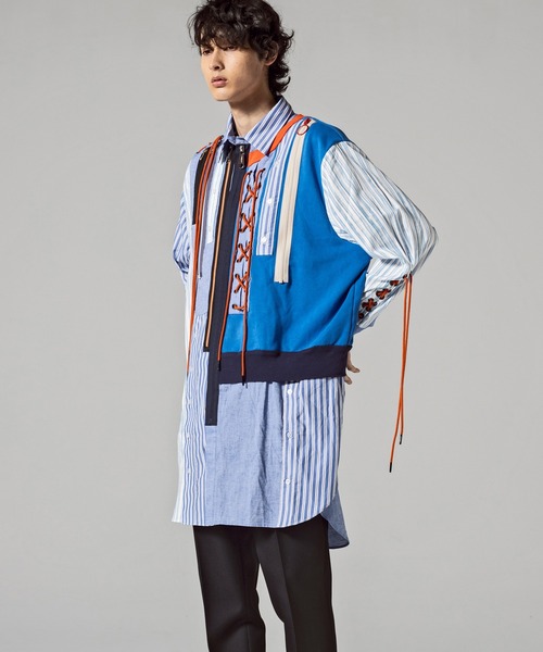 VIKTOR&ROLF(ヴィクター&ロルフ)の「VIKTOR&ROLF(ヴィクター&ロルフ)レースアップクレイジーシャツ(シャツ/ブラウス・メンズ・ブルー・46/48)」の20枚目の写真