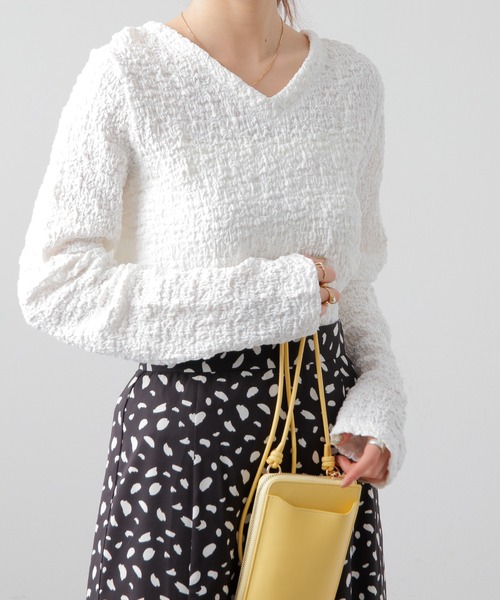 COLONY 2139（コロニートゥーワンスリーナイン）の「シャーリング2WAY長袖トップス（シャツ/ブラウス・レディース・ブラック/オフホワイト/イエロー・FREE）」の2枚目の写真