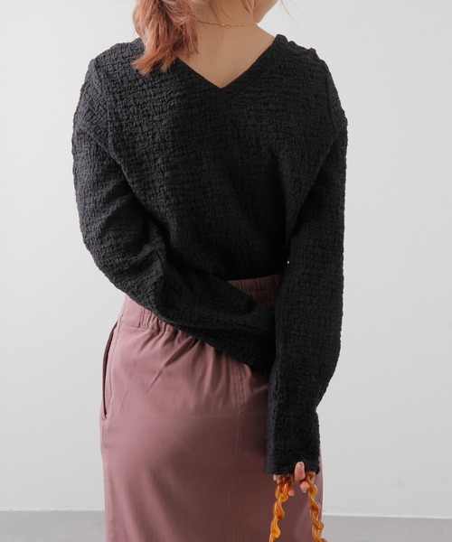 COLONY 2139（コロニートゥーワンスリーナイン）の「シャーリング2WAY長袖トップス（シャツ/ブラウス・レディース・ブラック/オフホワイト/イエロー・FREE）」の12枚目の写真