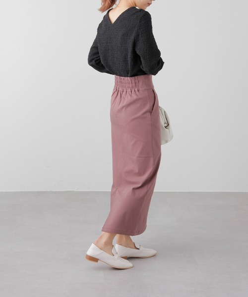 COLONY 2139（コロニートゥーワンスリーナイン）の「シャーリング2WAY長袖トップス（シャツ/ブラウス・レディース・ブラック/オフホワイト/イエロー・FREE）」の14枚目の写真