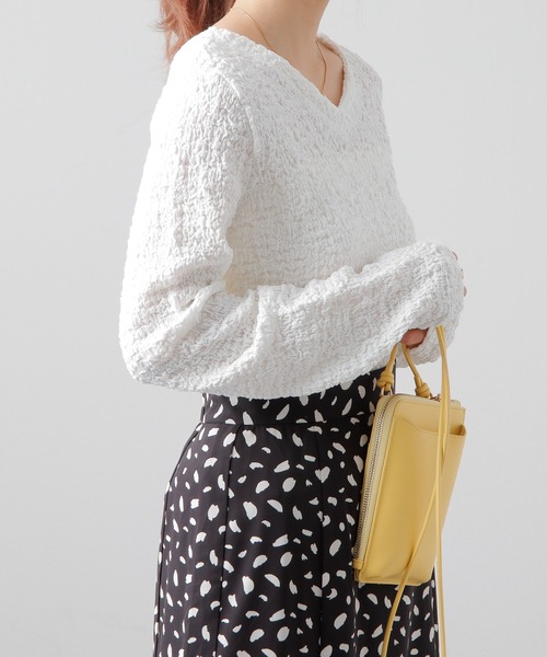 COLONY 2139（コロニートゥーワンスリーナイン）の「シャーリング2WAY長袖トップス（シャツ/ブラウス・レディース・ブラック/オフホワイト/イエロー・FREE）」の4枚目の写真