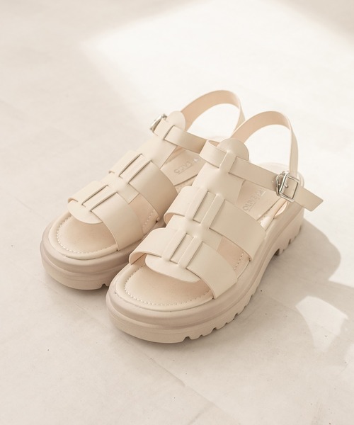 OLIVE des OLIVE(オリーブデオリーブ)の「タンク底グルカサンダル(サンダル・レディース・オフホワイト/ブラック・SMALL/MEDIUM/LARGE)」の2枚目の写真