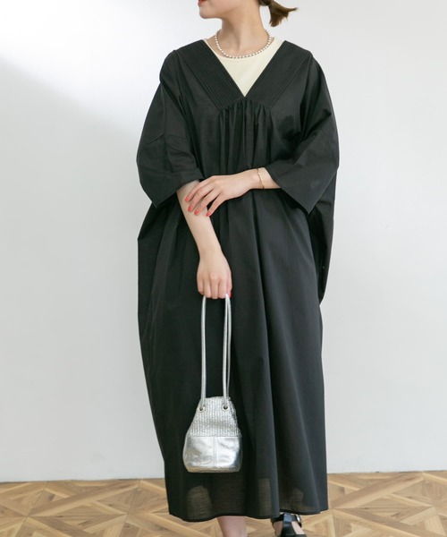 UR Lab.（アーバンリサーチラボ）の「カフタンワンピース（ワンピース・レディース・ブラック/オフホワイト/グリーン系その他・FREE）」の13枚目の写真