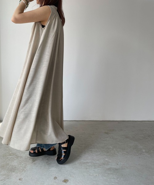 210nouve（トゥージュヌーブ）の「スラブジョーゼットギャザーワンピース（ワンピース・レディース・ホワイト/ベージュ/ブラック/グリーン・FREE）」の14枚目の写真