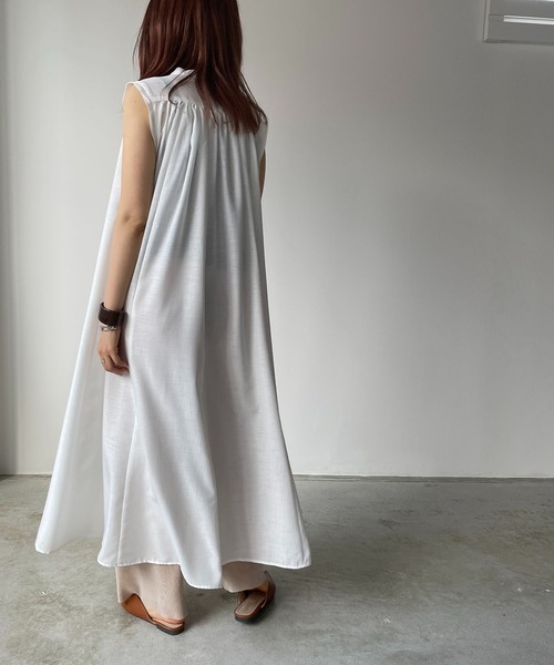 210nouve（トゥージュヌーブ）の「スラブジョーゼットギャザーワンピース（ワンピース・レディース・ホワイト/ベージュ/ブラック/グリーン・FREE）」の8枚目の写真