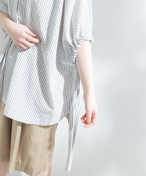 F by ROSSO(エフバイロッソ)の「F by ROSSO ポンチョシャツブラウス(シャツ/ブラウス・レディース・ブラック/オフホワイト/ブルー・FREE)」の8枚目の写真