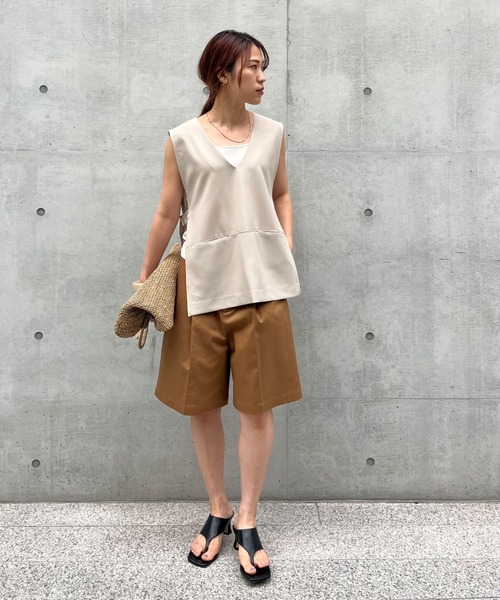 Doux archives(ドゥアルシーヴ)の「チノストレッチハーフパンツ(チノパンツ・レディース・ネイビー/オフホワイト/キャメル・SMALL/MEDIUM)」の12枚目の写真