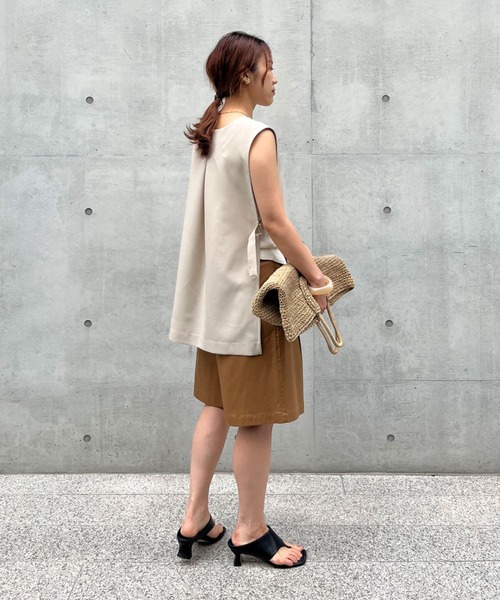 Doux archives(ドゥアルシーヴ)の「チノストレッチハーフパンツ(チノパンツ・レディース・ネイビー/オフホワイト/キャメル・SMALL/MEDIUM)」の13枚目の写真