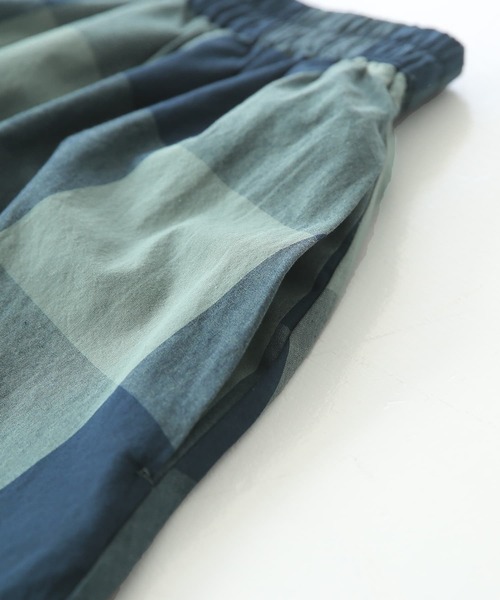 osharewalker（オシャレウォーカー）の「【廃盤】『ブロックチェックフレアスカート』（スカート・レディース・グリーン/ブラック・FREE）」の18枚目の写真