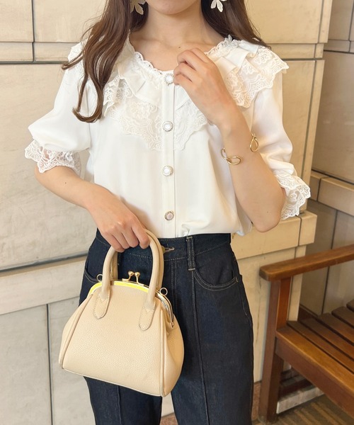 apres jour（アプレジュール）の「パールボタンフリルレースブラウス【ZOZOTOWN限定アイテム】（シャツ/ブラウス・レディース・ブラック/オフホワイト/アイボリー・X-LARGE/フリー）」の6枚目の写真