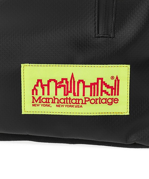 Manhattan Portage（マンハッタンポーテージ）の「Marine Park Navy Yard Backpack Matte Vinyl 2022（バックパック/リュック・メンズ・ブラック・LARGE）」の13枚目の写真