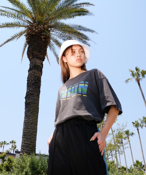 UNION(UNION TOKYO)(ユニオン)の「UNION ORIGINAL NEOPOLITAN TEE ユニオン Tシャツ(Tシャツ/カットソー・メンズ・ブラック・SMALL/MEDIUM/LARGE/X-LARGE/XX-LARGE)」の13枚目の写真