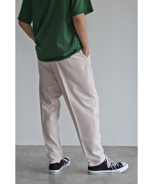 CREARE -LINO-（クレアーレリノ）の「ワンタック テーパードセミワイドパンツ（スラックス・メンズ・ブラック/グリーン/アイボリー・S/M/L）」の17枚目の写真