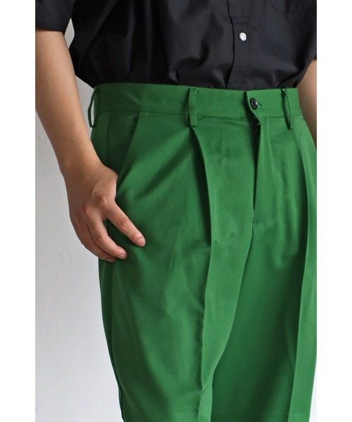 CREARE -LINO-（クレアーレリノ）の「ワンタック テーパードセミワイドパンツ（スラックス・メンズ・ブラック/グリーン/アイボリー・S/M/L）」の8枚目の写真