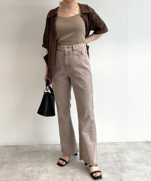 w closet（ダブルクローゼット）の「セミフレアデニムパンツ（デニムパンツ・レディース・ブラック/ブルー/モカ/ケミカルウォッシュ・S/M）」の8枚目の写真