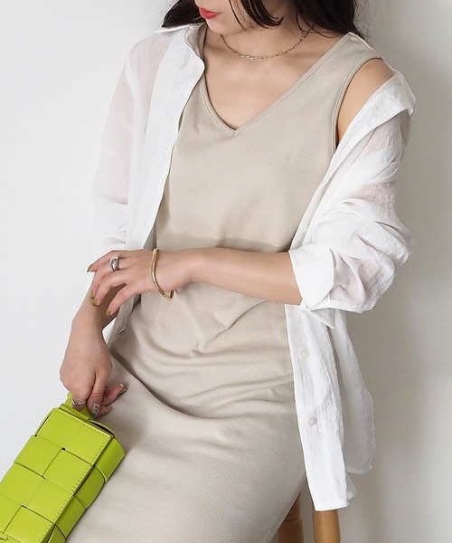 Riberry(リベリー)の「バックオープンノースリーブワンピース(ワンピース・レディース・オフホワイト/ブラック/グレイッシュベージュ/ライム/オレンジ・MEDIUM)」の18枚目の写真