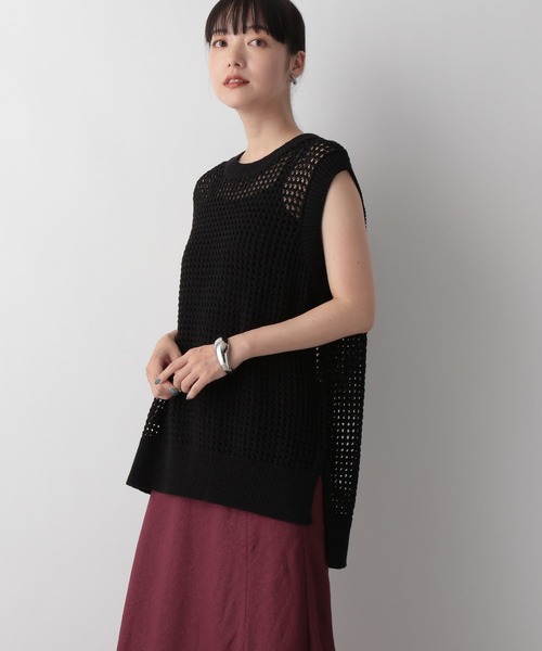 LOWRYS FARM(ローリーズファーム)の「メッシュニットノースリーブ 352186(Tシャツ/カットソー・レディース・ブラック/グリーン/アイボリー・FREE)」の1枚目の写真