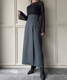 JUNOAH（ジュノア）の「ハイウエストラップ風ロングスカート（スカート・グレー系）」