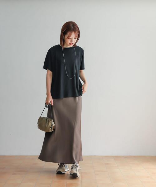 URBAN RESEARCH DOORS（アーバンリサーチドアーズ）の「ハイツイストコットンバックタックプルオーバー（Tシャツ/カットソー・レディース・イエロー系その他/ブラック/ブラウン・MEDIUM）」の5枚目の写真