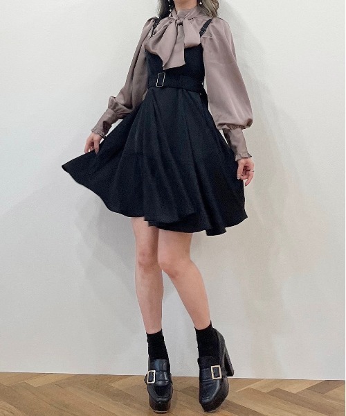 TITTY&CO.（ティティーアンドコー）の「【TITTY&CO.】バルーン袖長袖リボンブラウス（シャツ/ブラウス・レディース・ホワイト/モカ/グレイッシュベージュ・FREE）」の21枚目の写真