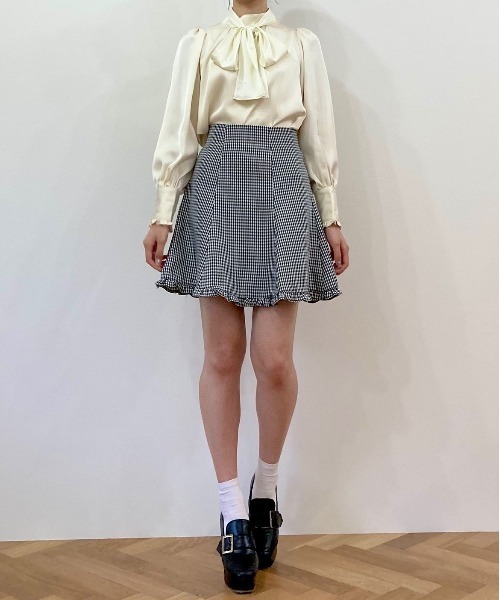 TITTY&CO.（ティティーアンドコー）の「【TITTY&CO.】バルーン袖長袖リボンブラウス（シャツ/ブラウス・レディース・ホワイト/モカ/グレイッシュベージュ・FREE）」の4枚目の写真