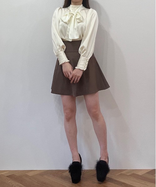 TITTY&CO.（ティティーアンドコー）の「【TITTY&CO.】バルーン袖長袖リボンブラウス（シャツ/ブラウス・レディース・ホワイト/モカ/グレイッシュベージュ・FREE）」の6枚目の写真