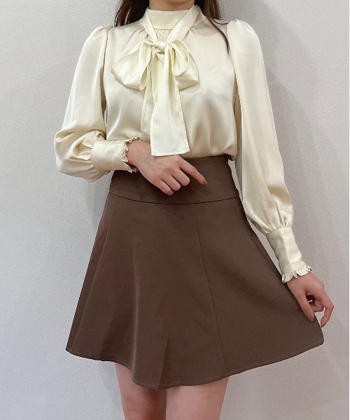 TITTY&CO.（ティティーアンドコー）の「【TITTY&CO.】バルーン袖長袖リボンブラウス（シャツ/ブラウス・レディース・ホワイト/モカ/グレイッシュベージュ・FREE）」の11枚目の写真